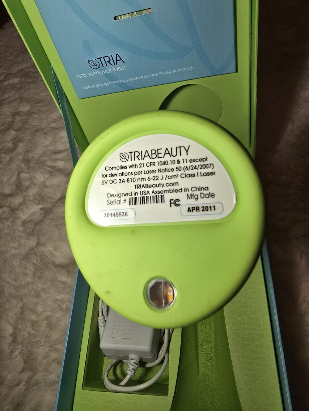 Tria Hair Removal Laser in White - Picture 5 of 8
